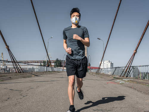 Should You Exercise Outside in Air Pollution?