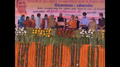 UP CM celebrates Diwali with Vantangia community in Gorakhpur