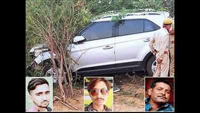 SUV veers off road killing three farmers in Patan