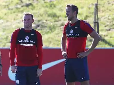 Harry Kane or prime Wayne Rooney - who is better?