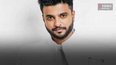A 'Panipaali' gift for Neeraj Madhav