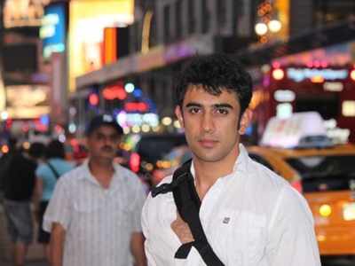 Amit Sadh shares decade old picture of himself