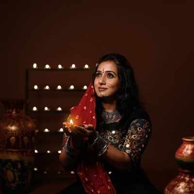 Poojitha Menon does a beautiful Diwali special photoshoot