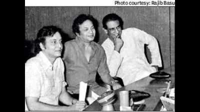 Uttam Kumar & Soumitra Chatterjee, the spontaneous and the cerebral
