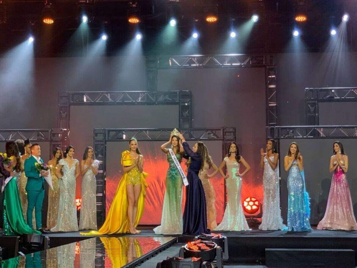 Laura Olascuaga to represent Colombia at Miss Universe 2020