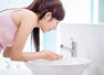 Tips to remember while washing your face based on your skin type