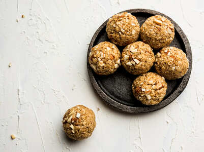 Can people with diabetes eat jaggery?
