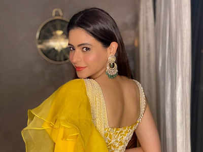 Hate draping saris? Try a pre-draped sari like Aamna Sharif