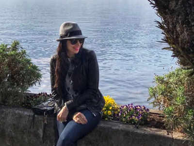 Karisma Kapoor is a bundle of happiness giving major vacation goals