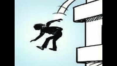 Telecaller jumps to death in Secunderabad
