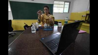 MP: Can online classes teach practical lab work? Students in a fix