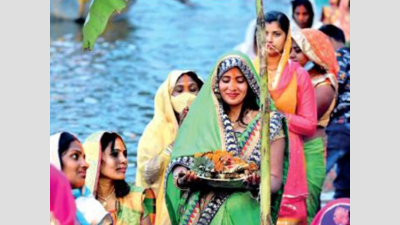 Chhath celebrations shine bright despite Covid cloud in Bhopal