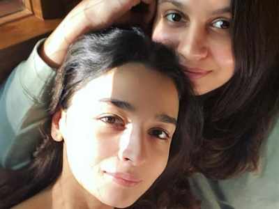 Photo: Shaheen Bhatt shares a sunkissed selfie with Alia Bhatt with a witty caption