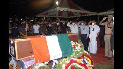 Tamil Nadu: Soldier Naik Karuppasamy laid to rest with full state honours at Therku Thittankulam