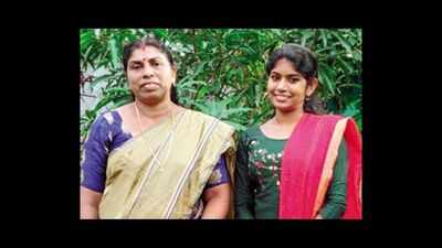 Relatives lock horns in Alappuzha | Kochi News - Times of India