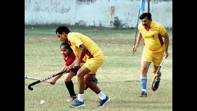 Lucknow: Hockey legends drub rookies, to help hone talent