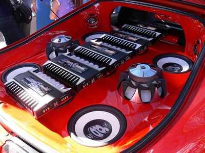 Car Subwoofers to enjoy an amazing audio experience during the ride