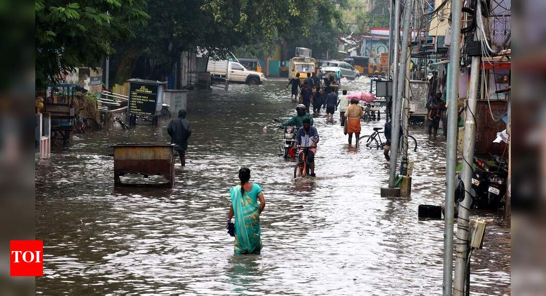 тайфун в приморье. затопление местности. черезвычайна яситуация. китай потоп 2021. ураган катрина шторм.