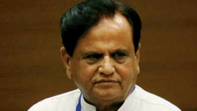 Senior Congress leader Ahmed Patel passes away due to Covid-19 complications