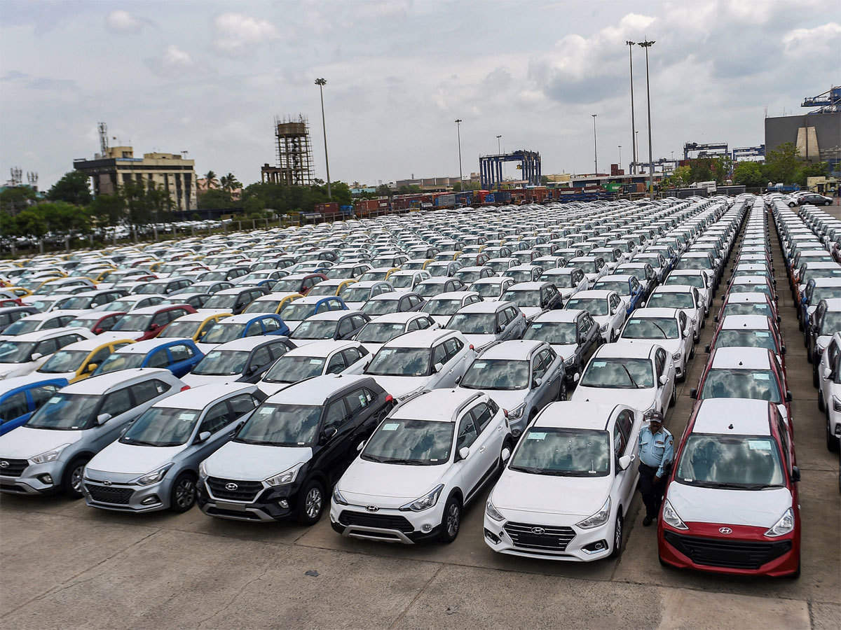 Cars24: Used auto e-portal Cars24 vrooms to $1 billion valuation - Times of  India