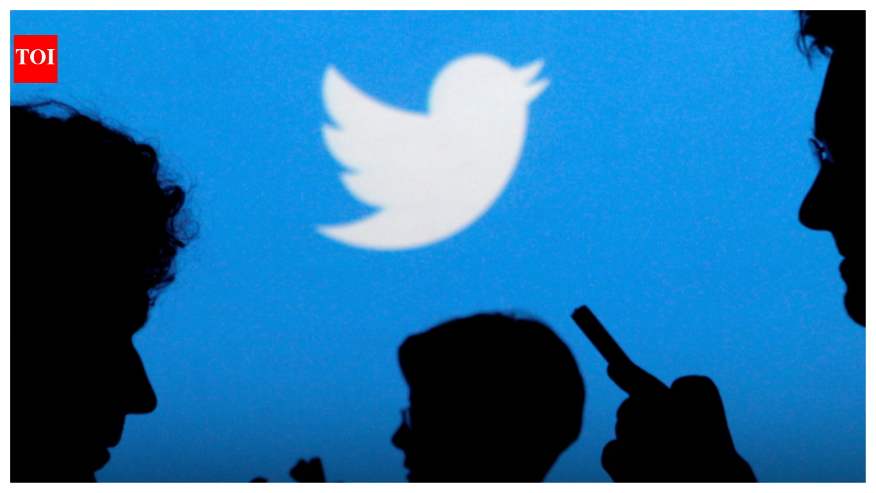 Twitter to show warning sign when users like a labelled tweet