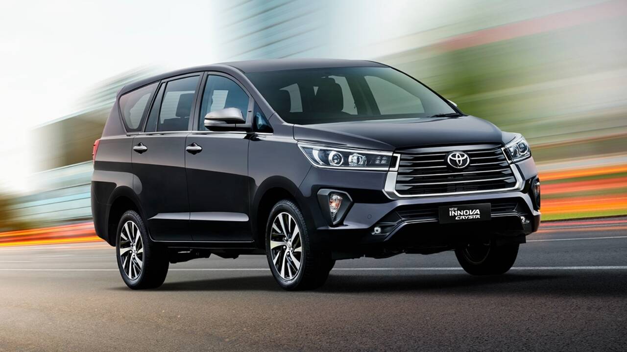 Toyota Innova Crysta Facelift News: 2021 Toyota Innova Crysta; How is it  different from phased-out 2020 model? | - The Times of India