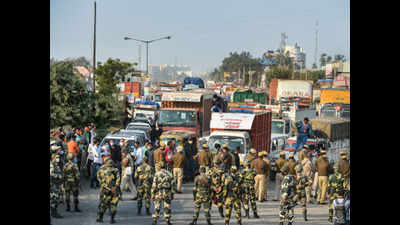 Farmers' protest: Traffic snarls at border crossings as Delhi Police intensify checking