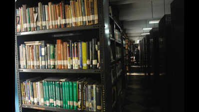 Goan in Belagavi wills 4,5000 books to South Goa library