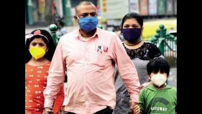 Patna: Social distancing norms, use of masks go for a toss