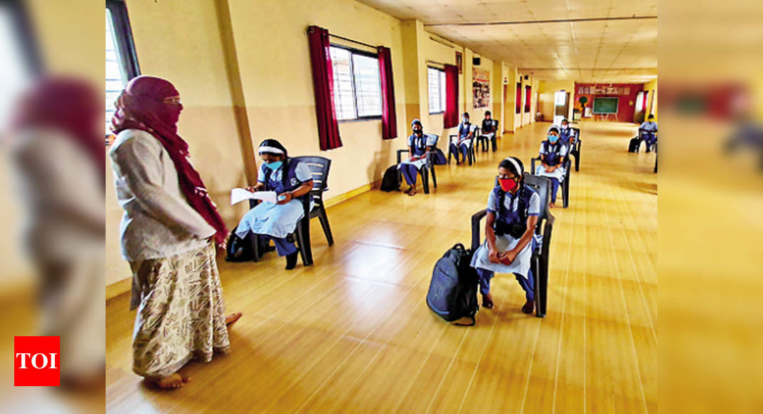 Lively classrooms, chirpy students lost in reopening | Pune News ...