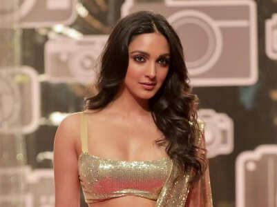Kiara Advani's hot sari is a mix of gown and lehenga!