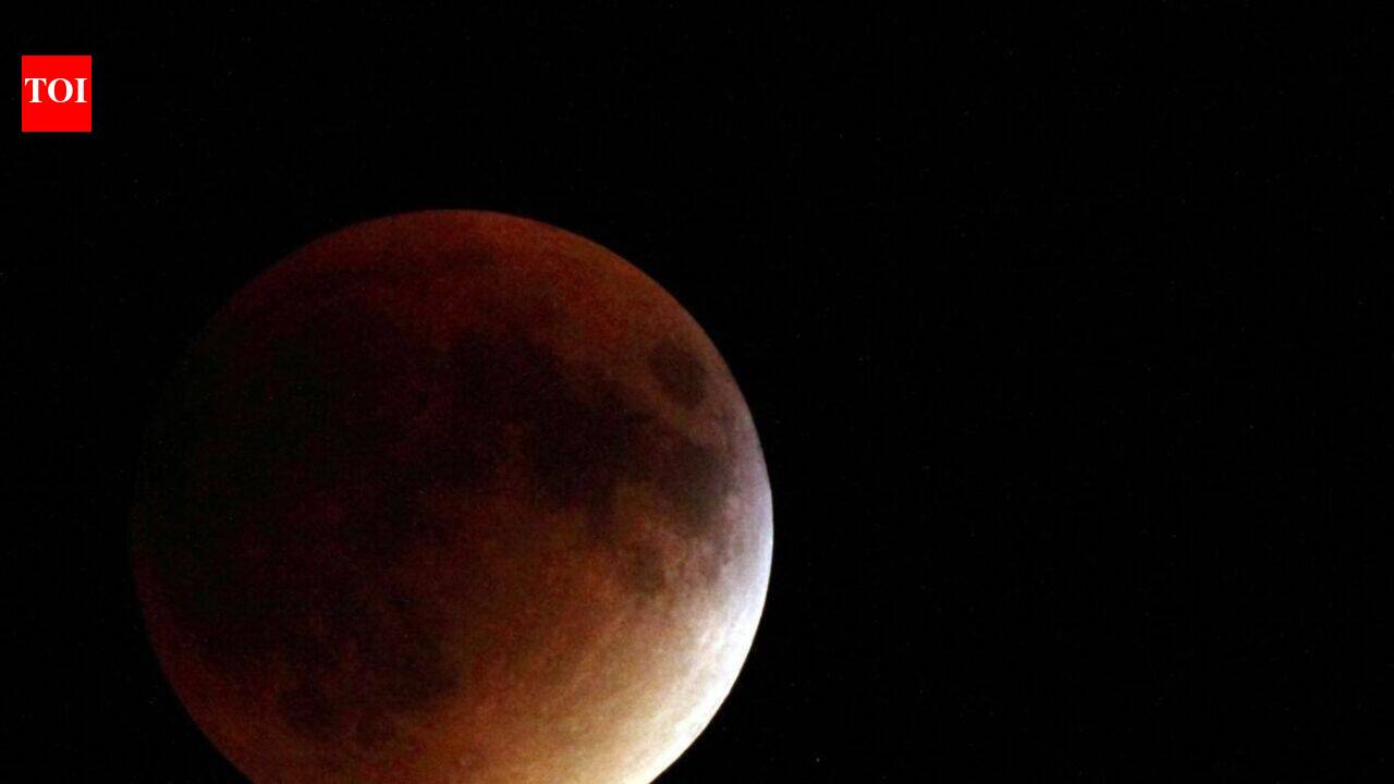 Chandra Grahan 2020 / Lunar Eclipse: Zodiac signs who will benefit and ...