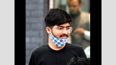 Gujarat: Covid sewa punishment for no mask?