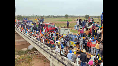 Haryana: Bharatiya Kisan Union leaders booked for attempt to murder while breaching police barricades at Shambhu border