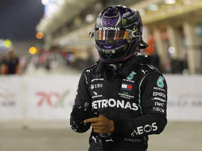F1: Lewis Hamilton takes 98th career pole in Bahrain