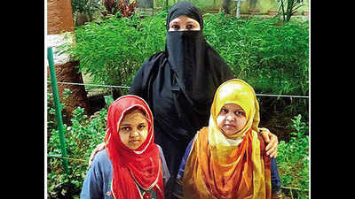 Mumbai: Nagpada tailor’s ‘dwarf’ daughters rise above obstacles, crack NEET