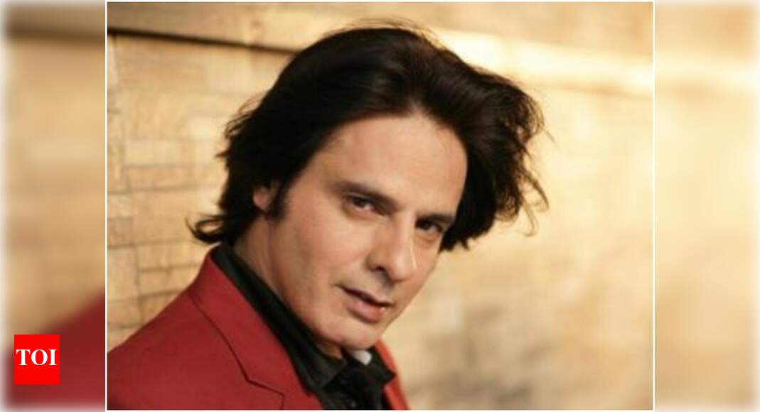 'Aashiqui' actor Rahul Roy hospitalized due to brain stroke while shooting in Kargil; read details - Times of India