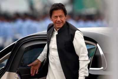 Pakistan PM Imran Khan visits ISI headquarters