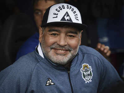 Argentine prosecutors investigate death of football star Diego Maradona