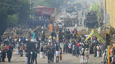 Farmers agitation: Govt offers to hold talks at 3pm