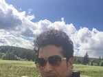 Sachin Tendulkar's latest vacation pictures leave netizens burning with curiosity