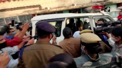 Police detain Bilkis Dadi at Singhu Border during farmers’ protests