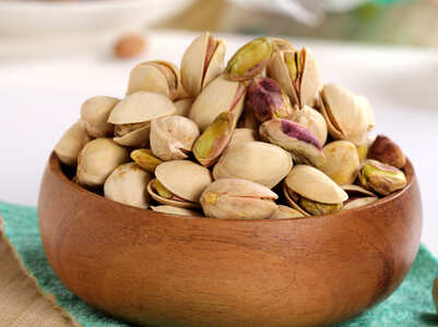 Add pistachios to your breakfast to burn fat