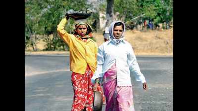 MNREGS job cards to women under Uttar Pradesh livelihood mission