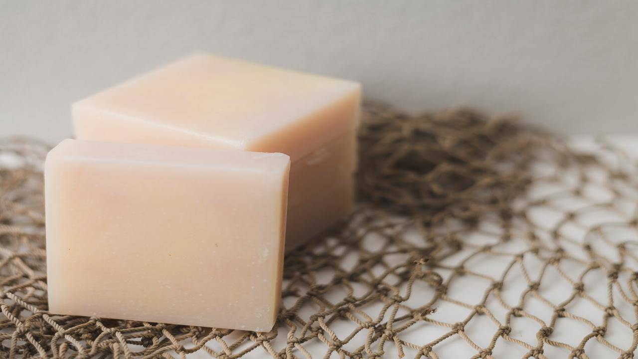 ORGANIC SOAP BASES WITH DIFFERENT INGREDIENTS