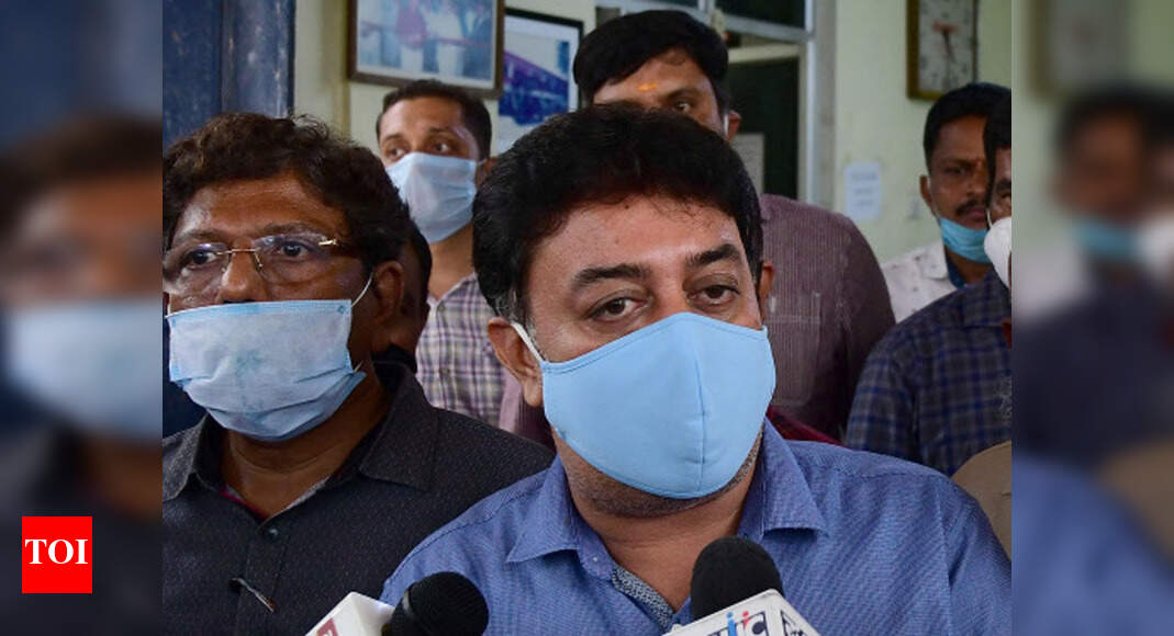 Congress corporator Abdul Rakeeb Zakir held in Bengaluru violence case ...