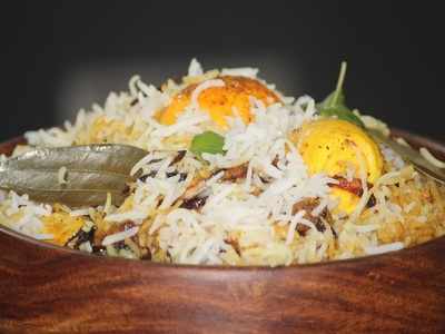 Biryani masala packs to bring the perfect aroma & taste in your kitchen