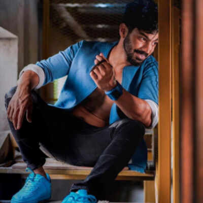 Mahat Raghavendra | undefined Movie News - The Times of India
