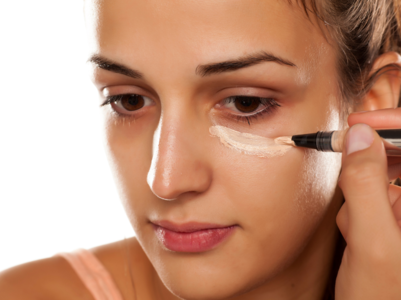 Learn how to conceal dark circles with make-up, the right way!