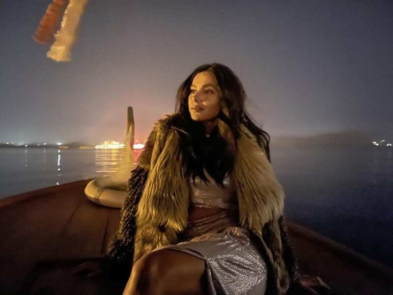 Shibani Dandekar S Fur Coats And Boat Rides Post Is Sure To Leave You Mesmerised View Photo Hindi News Times Of India Shibani Dandekar S Fur Coats And Boat, Fur Coat Brown Long Hair